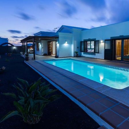 Villa El Faro Playa Blanca  Exterior photo